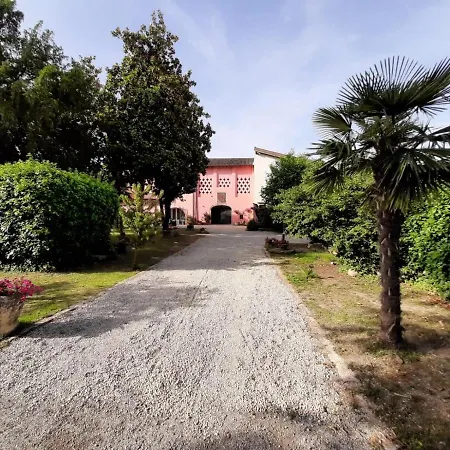 Residenza La Dimora Imperfetta Maison d'hôtes